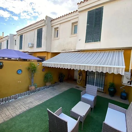 Adosado Don Alonso Holiday home *